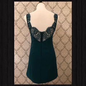 🆕Chic & Elegant Lace Back Dress🆕